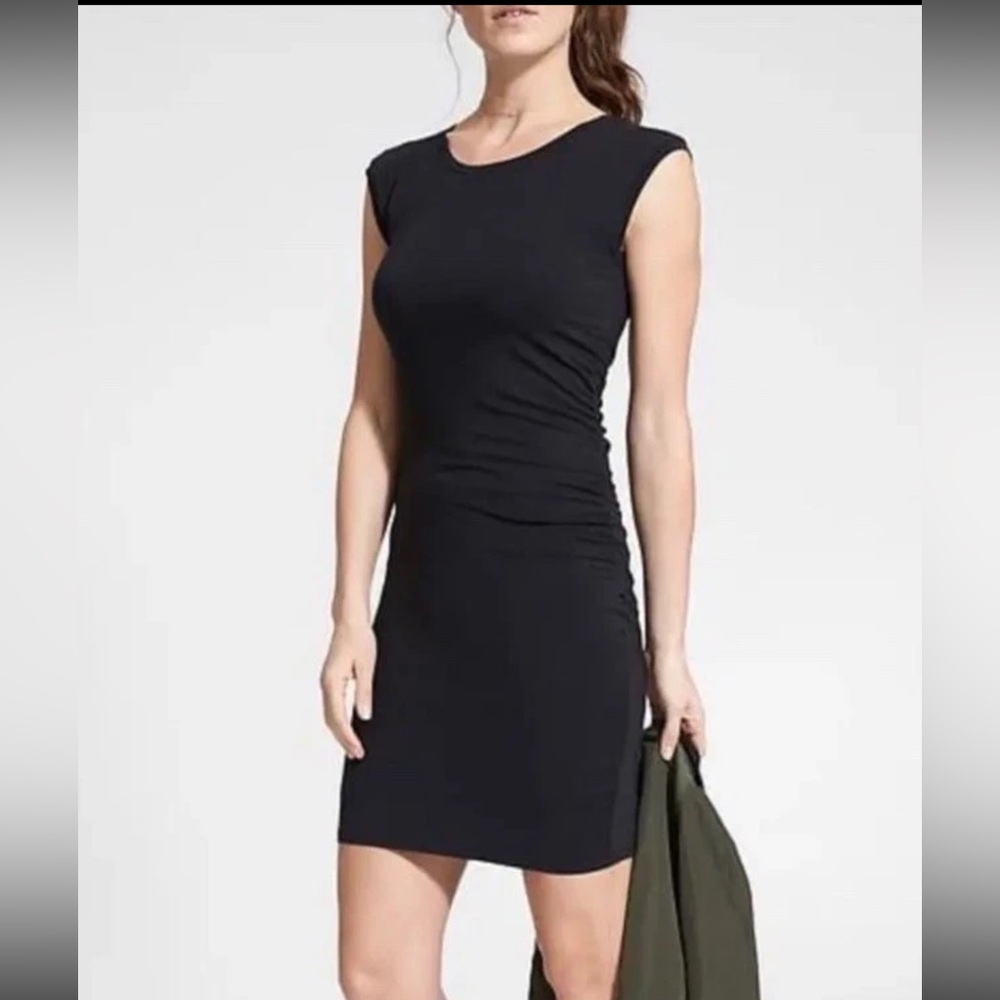 Athleta Carefree Tee Mini Dress in Black Size Medium